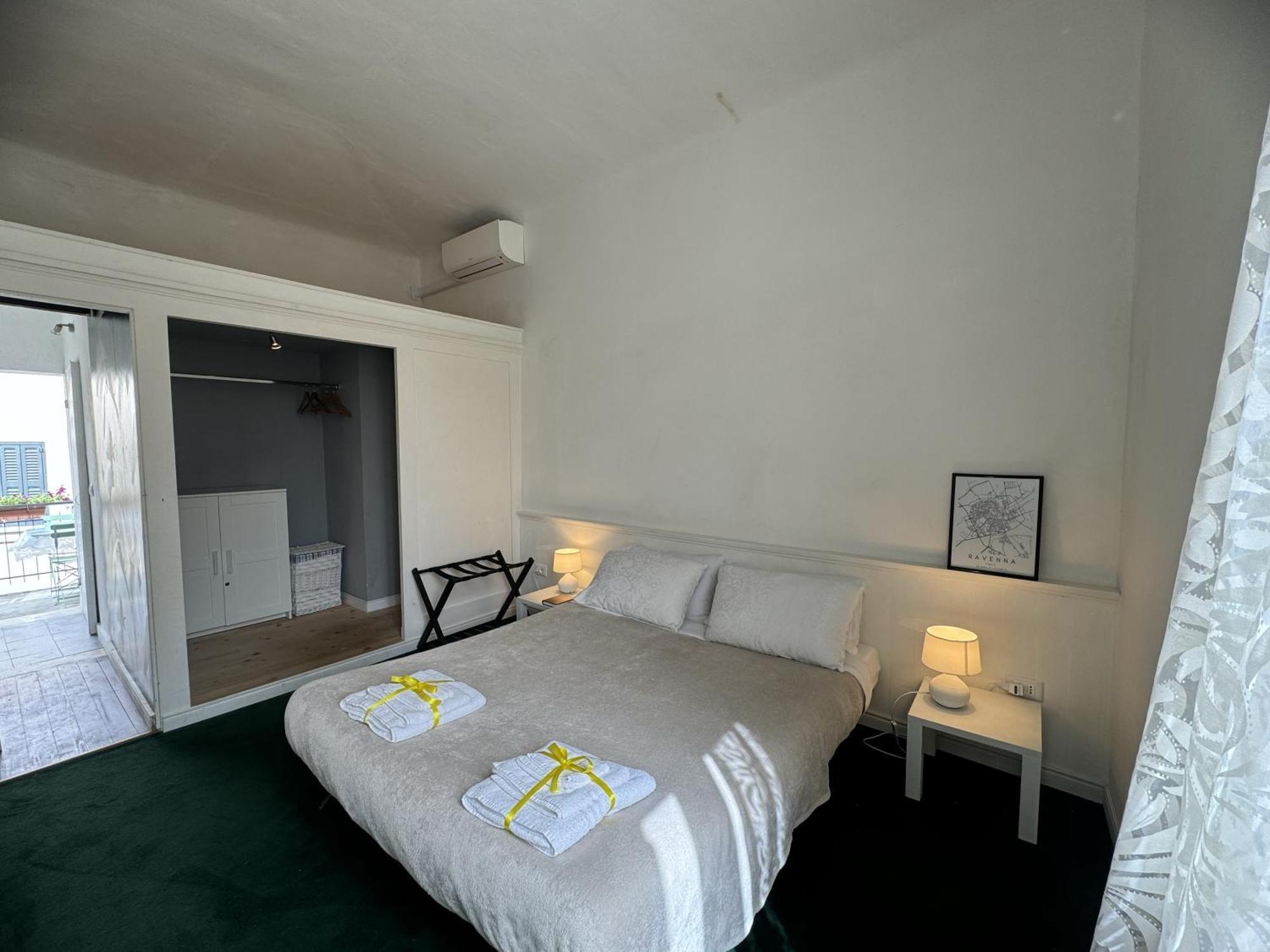 Maison Leone Apartment Ravenna Eksteriør bilde